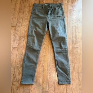 Topshop moto Jaime olive green Jeans w28” inseam 25”
